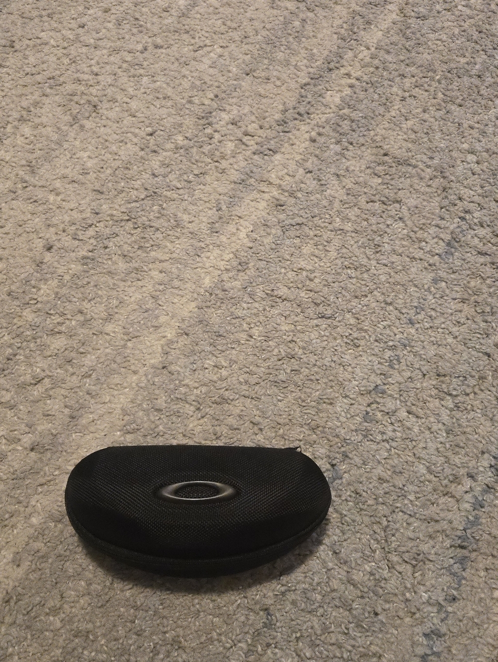 Oakley Large Soft Vault Sunglasses Case Black Zippered Hard Shell